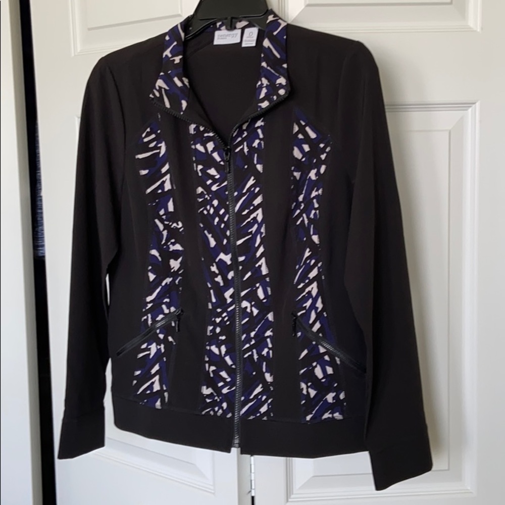 Light weight jacket
